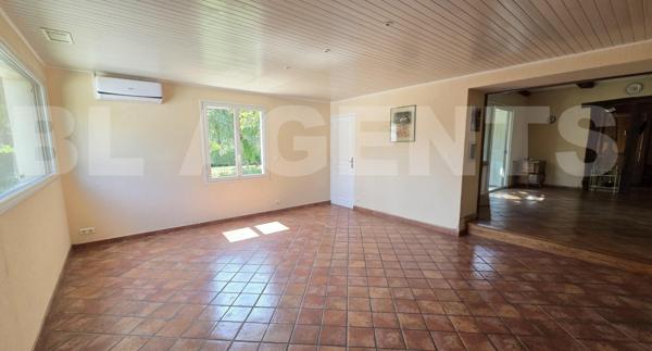 Maison avec jardin arboré et double garage – Castres Ouest