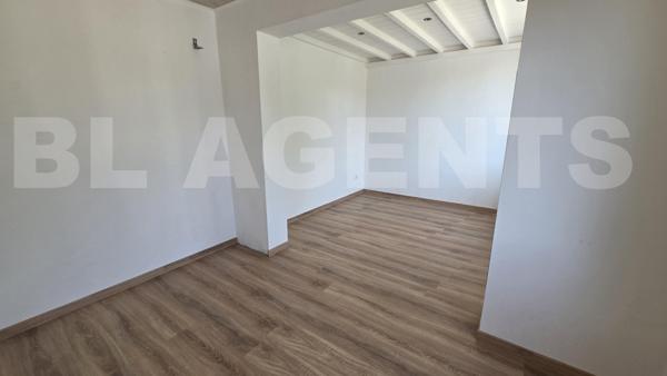 Maison avec jardin arboré et double garage – Castres Ouest