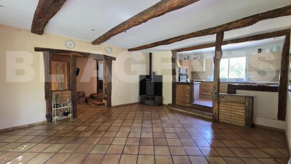 Maison avec jardin arboré et double garage – Castres Ouest