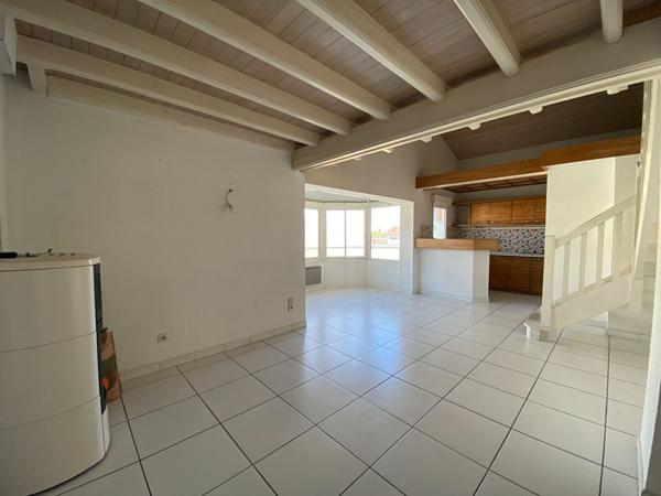 A vendre Appartement T4 3 chambres Mont De Marsan centre ville dépendance balcons