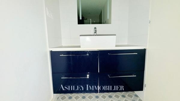 APPARTEMENT TYPE 2 A LOUER 300 M DU MARCHÉ CENTRAL