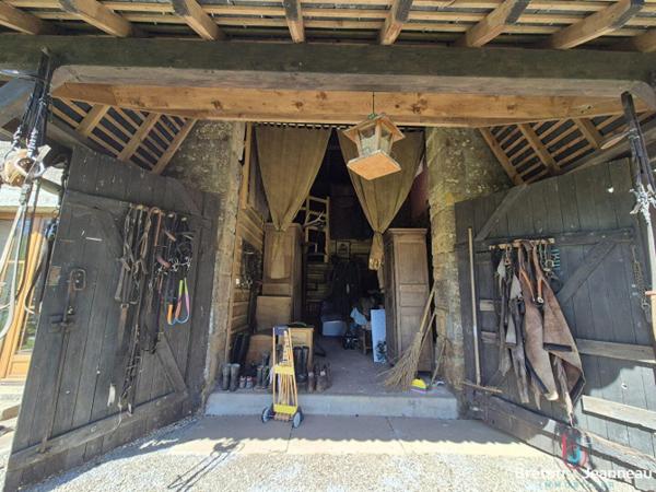 Corps de ferme sur 8 hectares secteur Domfront