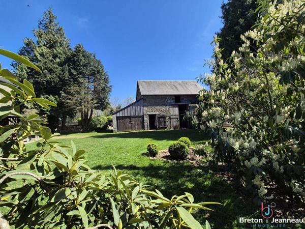 Corps de ferme sur 8 hectares secteur Domfront