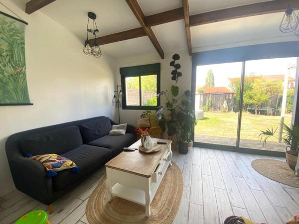 MAISON 6 PIÈCES - 4 CHAMBRES - 44680 SAINTE PAZANNE - BUDGET 234 000  HAI