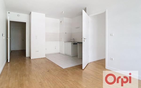 Appartement à vendre    2 pièces • 41,73 m2 Issy-les-Moulineaux