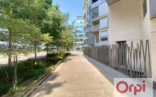 Appartement à vendre    2 pièces • 41,73 m2 Issy-les-Moulineaux