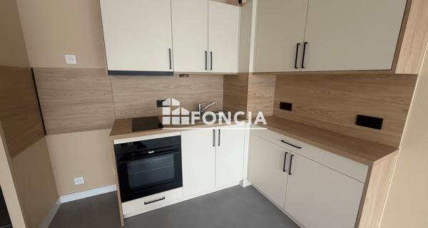 Location Appartement 3 pièces 45 m² - Landerneau 29800