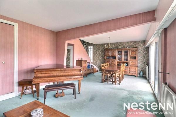 A SAINTE GENEVIÈVE DES BOIS, SECTEUR GARE, MAISON FAMILIALE DE 5 CHAMBRES AVEC BEAUCOUP DE POSSIBILITÉS D'AMÉNAGEMENT !