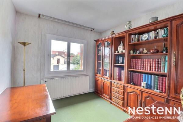 A SAINTE GENEVIÈVE DES BOIS, SECTEUR GARE, MAISON FAMILIALE DE 5 CHAMBRES AVEC BEAUCOUP DE POSSIBILITÉS D'AMÉNAGEMENT !