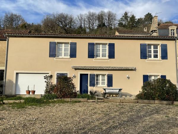 MAISON 3 CHAMBRES AVEC GARAGE ET JARDIN