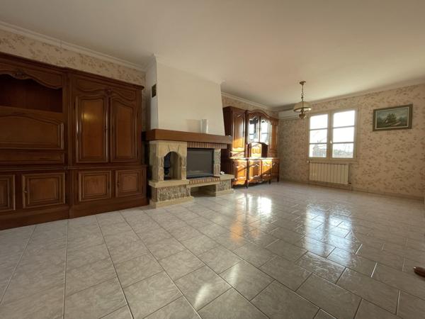 MAISON 3 CHAMBRES AVEC GARAGE ET JARDIN