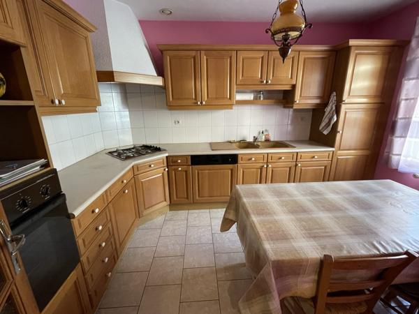 MAISON 3 CHAMBRES AVEC GARAGE ET JARDIN