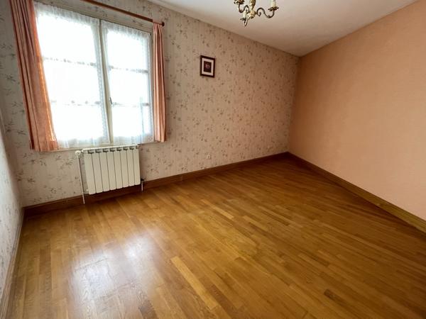 MAISON 3 CHAMBRES AVEC GARAGE ET JARDIN