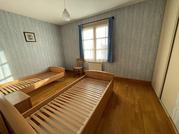 MAISON 3 CHAMBRES AVEC GARAGE ET JARDIN