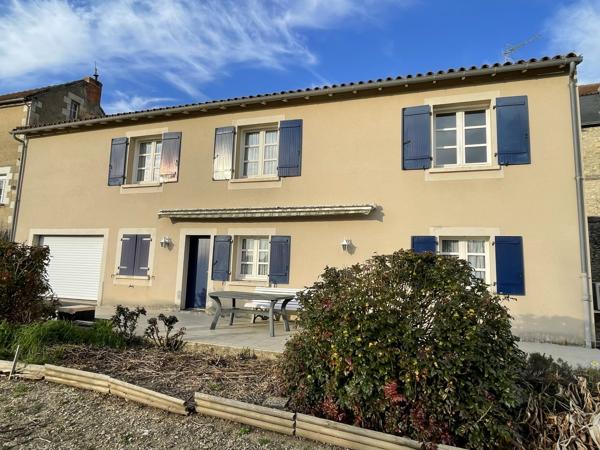 MAISON 3 CHAMBRES AVEC GARAGE ET JARDIN