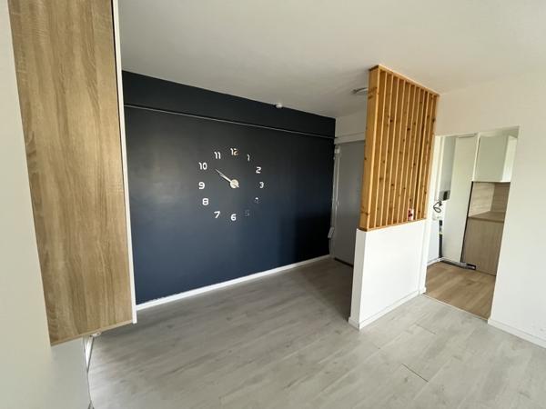 Appartement à vendre |  Saint-Priest |  3 pièces | 65 m²