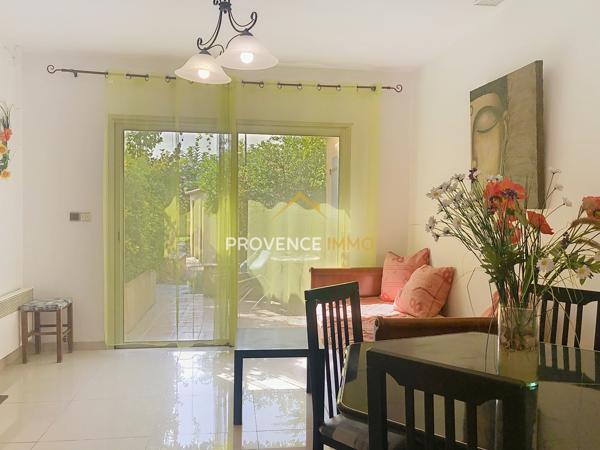 Gignac-la-Nerthe (13180) Domaine arboré et sécurisé réservé aux retraités - T2 avec terrasse privative