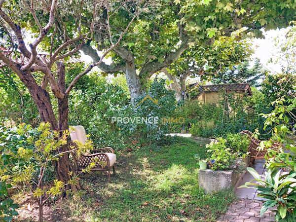 Gignac-la-Nerthe (13180) Domaine arboré et sécurisé réservé aux retraités - T2 avec terrasse privative