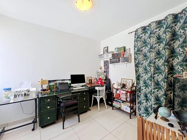 MAISON AVEC JARDIN LUXURIANT DE 185 m² EN PLEIN CŒUR DE VILLE, PERPIGNAN