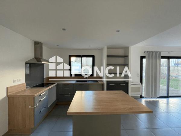 Location Maison 5 pièces 107.7 m² - Lotissement LES COTEAUX FLEURIS Trebes 11800