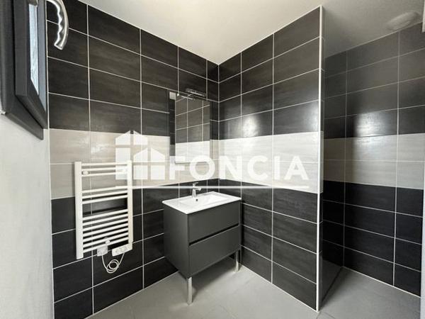 Location Maison 5 pièces 107.7 m² - Lotissement LES COTEAUX FLEURIS Trebes 11800