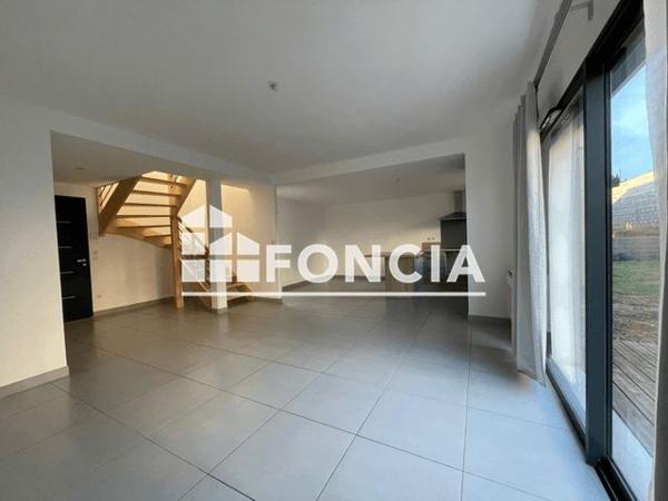 Location Maison 5 pièces 107.7 m² - Lotissement LES COTEAUX FLEURIS Trebes 11800