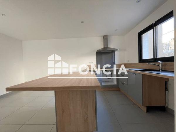 Location Maison 5 pièces 107.7 m² - Lotissement LES COTEAUX FLEURIS Trebes 11800