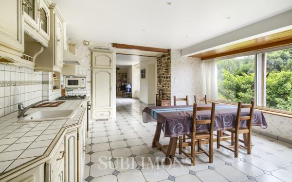 Maison 8 pièces 210 m²