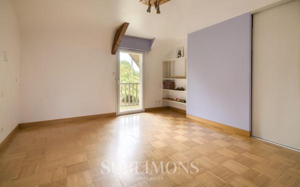 Maison 8 pièces 210 m²