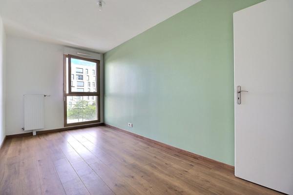 Appartement Bobigny 5 pièce(s) 100 m2