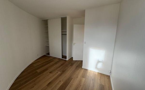 Appartement à louer    4 pièces • 86 m2 Montigny-le-Bretonneux