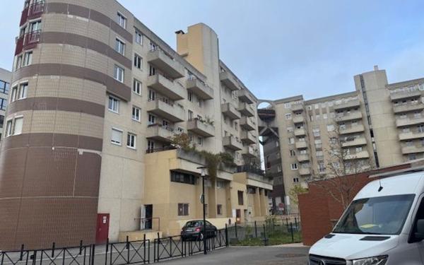 Appartement à louer    4 pièces • 86 m2 Montigny-le-Bretonneux