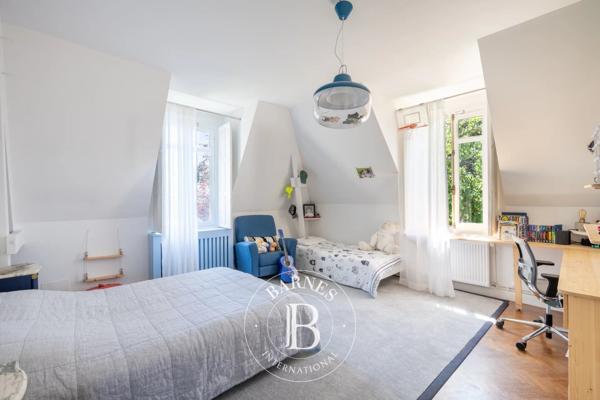 Bougival, Maison 5 Chambres -  333 m² à vendre