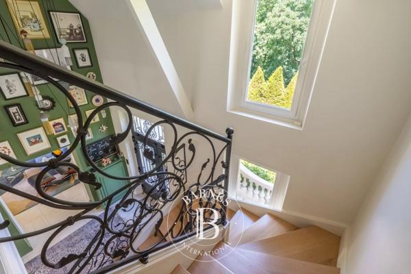 Bougival, Maison 5 Chambres -  333 m² à vendre