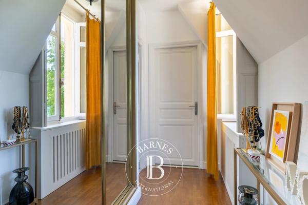 Bougival, Maison 5 Chambres -  333 m² à vendre