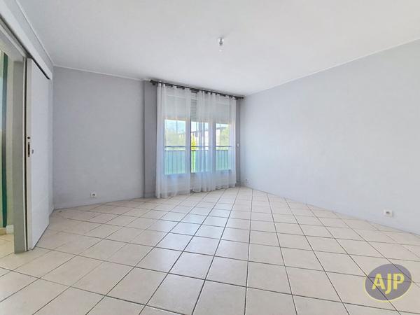 Location appartement Reze : 845 € - AJP Immobilier Rezé