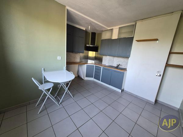 Location appartement Reze : 845 € - AJP Immobilier Rezé