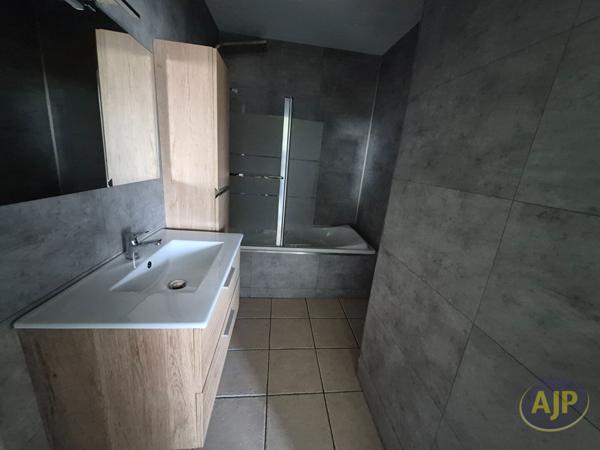Location appartement Reze : 845 € - AJP Immobilier Rezé