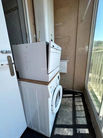 Location                                                      Appartement
                        
                     2 pièces                      40 m2                     à Aubagne