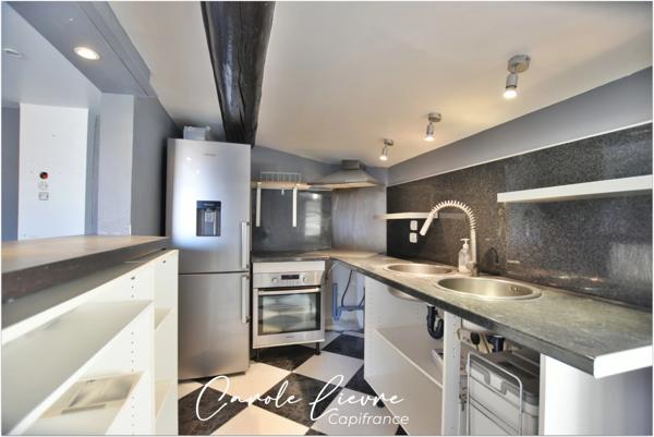 Maison avec grande terrasse, garage et appartement indépendant