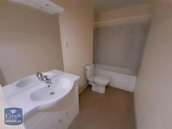 Appartement à louer 2 pièces 49.53m² Le Mans (72000)