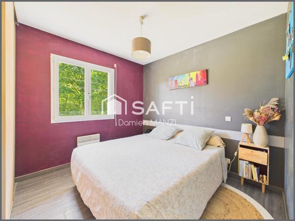 MAISON T4 AVEC GRAND TERRAIN