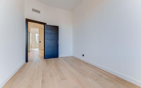 Appartement à vendre    3 pièces • 83 m2 Nice