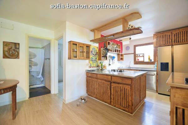 Propriété de charme avec vue mer et Rocher du Diamant, deux villas et piscine – À vendre, Martinique (972)