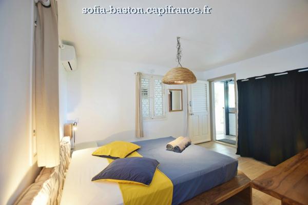 Propriété de charme avec vue mer et Rocher du Diamant, deux villas et piscine – À vendre, Martinique (972)