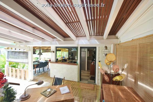 Propriété de charme avec vue mer et Rocher du Diamant, deux villas et piscine – À vendre, Martinique (972)