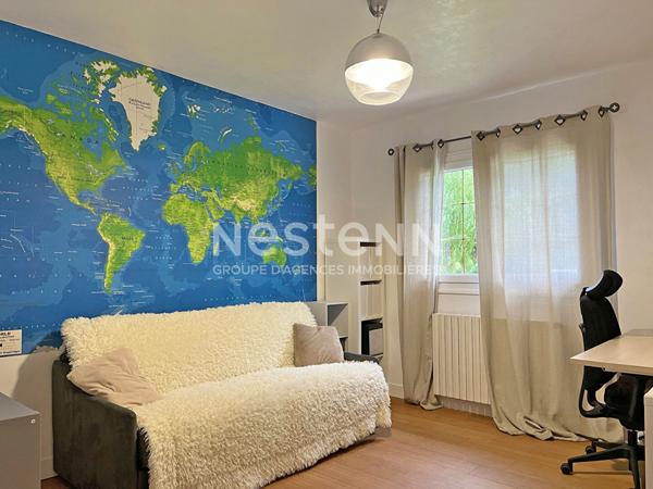 À VENDRE ? Grande maison familiale de 180 m² avec sous-sol total ? Terrain 8 000 m² ? Sans vis-à-vis ? Exposition Sud Possibilité propriété équestre ? Chemins de balade directs ? Proche Anet