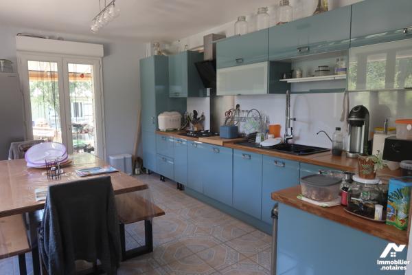 Au calme, proche de SAINT-FARGEAU, pavillon de 120m2 avec isolation extérieure et photovoltaïque