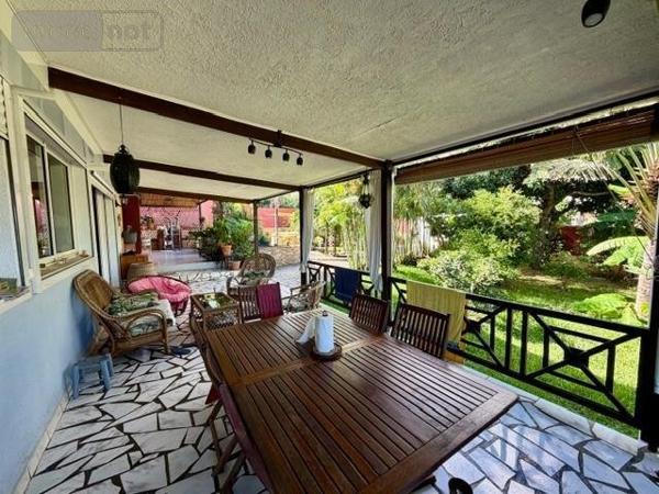 Maison à vendre à Saint-Paul à la Réunion (97435), ref : 97409-291