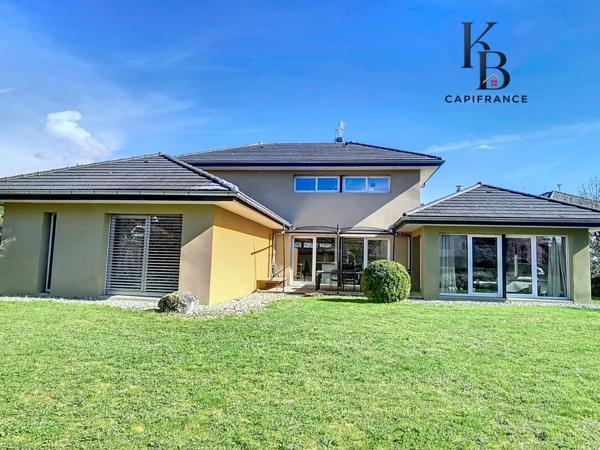 à louer VETRAZ MONTHOUX Villa d'Architecte T4 de 181 m² - Terrain de 1 224,00 m²